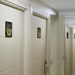 Hotel The Grand Tower *