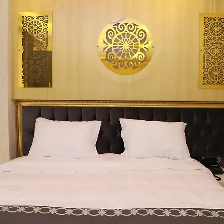 ホテル The Grand Tower *